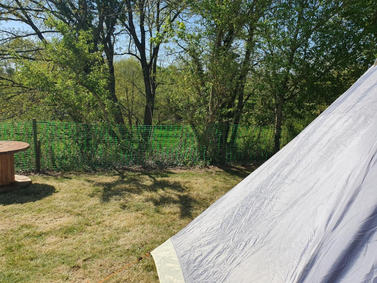 Camping Du Puy Rond Bressuire Exteriér fotografie